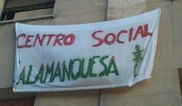 Imagen De La Fachada Del Centro Social