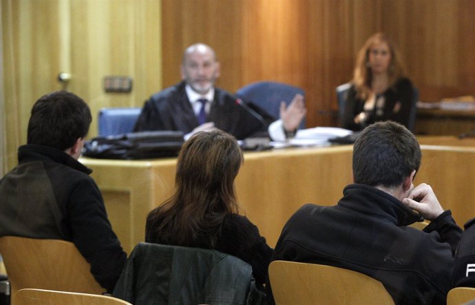 Juicio A Zigor Ruiz Jaso, Íñigo María Albisu Y Ana Isabel López 