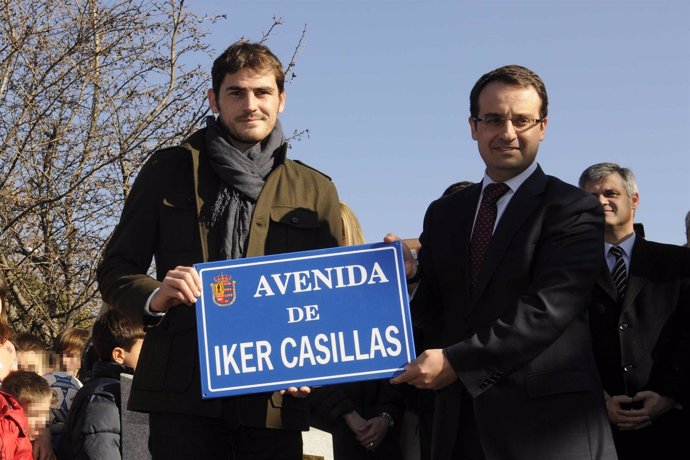 Iker Casillas Inauguró Su Avenida En Móstoles