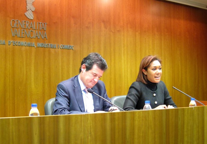 Ciscar Y Johnson Momentos Antes Del Relevo En La Portavocía Del Consell