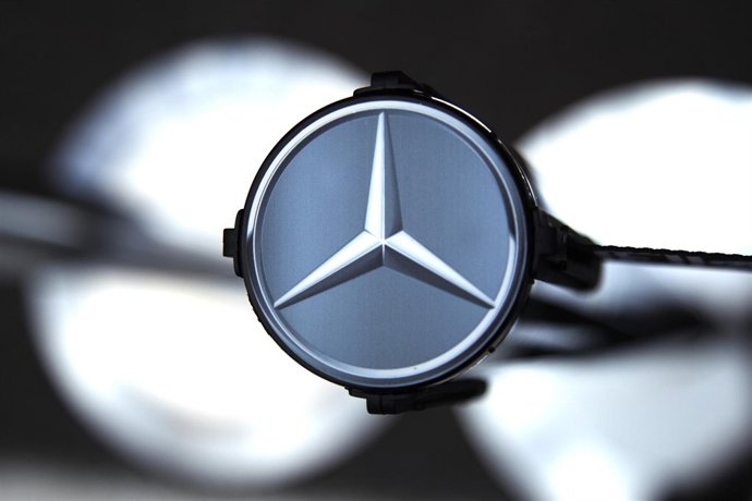 Logotipo Mercedes-Benz