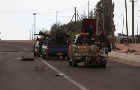 Rebeldes Luchando En Sirte