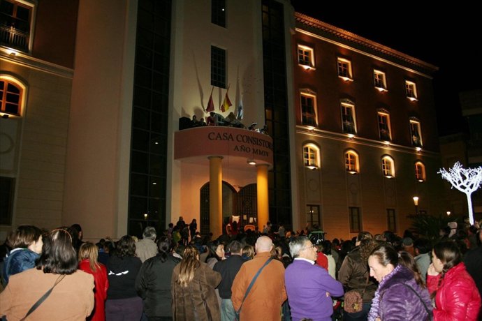 Los Reyes Magos En El Balcón Del Ayuntamiento De Los Alcázares