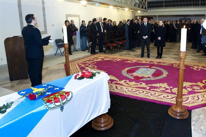 O presidente da Xunta de Galicia, Alberto Núñez Feijóo, acompañado pola ministra