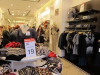 El Instituto Galego de Consumo recuerda que los consumidores tienen los mismos derechos en el periodo de rebajas