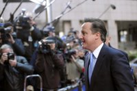 Cameron propone que los salarios de altos cargos se aprueben mediante votación 