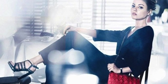 Mila Kunis Para Dior