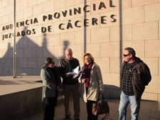 Los Concejales Del PSOE E IU