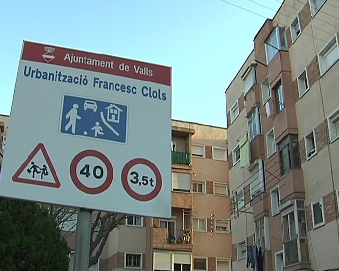 Urbanización De Valls Donde Un Hombre Mata A Un Bebé