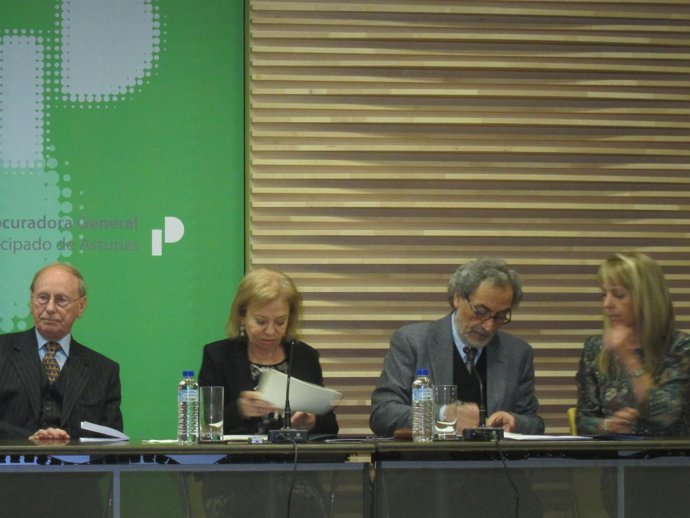 Procuradora Del Principado Firma Convenio Con Defensor Del Pueblo De Andalucía