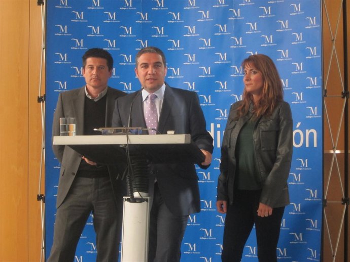 Oblaré, Bendodo Y Mata, En Rueda De Prensa