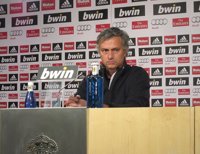 Mourinho: "Que me critiquen a mí, que no celebré ninguno"
