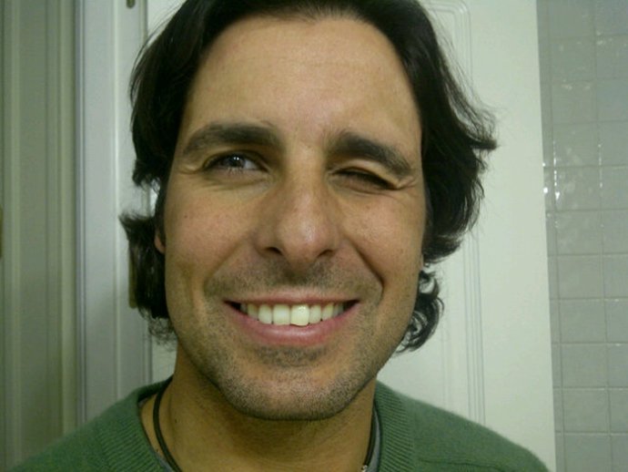 Fran Rivera Guiñando Un Ojo 
