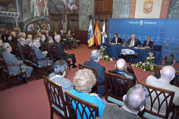 Conferencia Sobre La Figura Del General Benavides