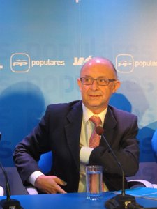 El Coordinador De Economía Del Partido Popular, Cristóbal Montoro, En Jaén