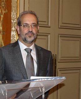 El Rector De La USAL, Daniel Hernández Ruipérez, En El Ayuntamiento
