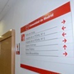 Cartel De Juzgados Madrileños