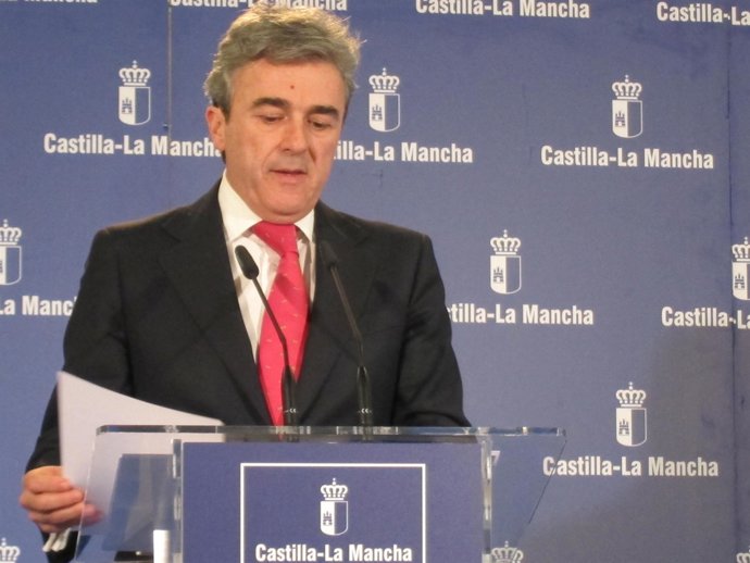 Esteban En Rueda De Prensa