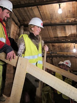 Aguirre Durante Su Visita A Las Obras Del Metro