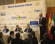 Francisco De La Torre En Un Desayuno De Fórum Europa