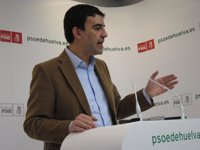 El PSOE-A cree que sería "un fracaso" que Arias Cañete viniera de Bruselas sin acuerdos para la fruta y pesca