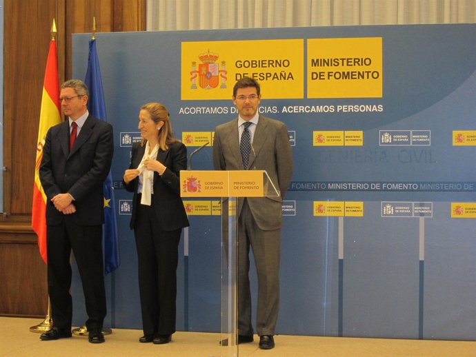 Ruiz Gallardón, Ana Pastor Y Rafael Catalá
