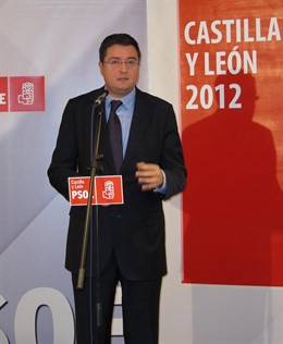 Óscar López Durante La Recepción Navideña Del PSOE A Los Medios