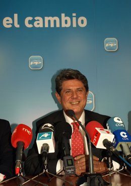  Federico Trillo      