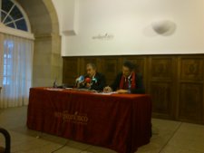 El Presidente De OID, Dionisio González, A La Izquierda