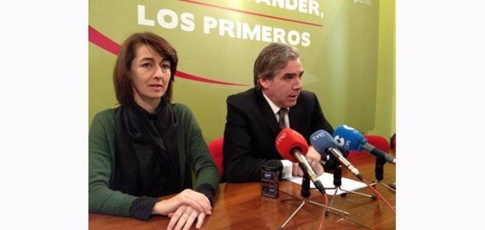 Fuentes-Pila, Acompañado Por La Concejala Amparo Coterillo