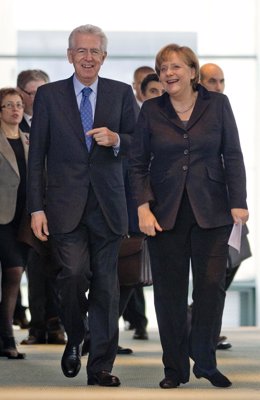 La Canciller Alemana, Angela Merkel, Y El Primer Ministro Italiano, Mario Monti