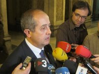 Puig acusa a Madrid de creerse "más chulos que nadie" al querer bajar el IRPF