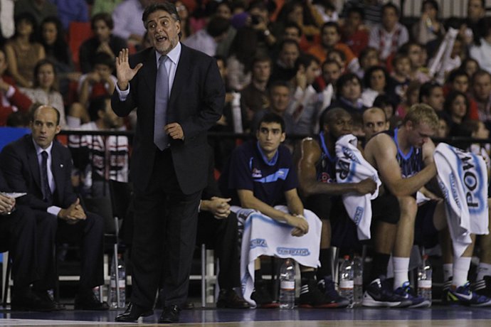 Pepu Hernández Cajasol Banca Civica - Asefa Estudiantes