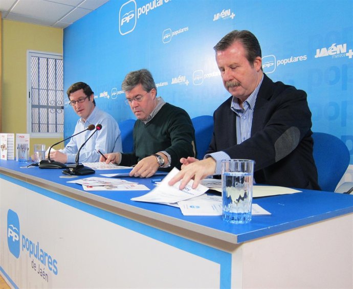 Fernández De Moya, Junto A Contreras Y García Anguita Hoy