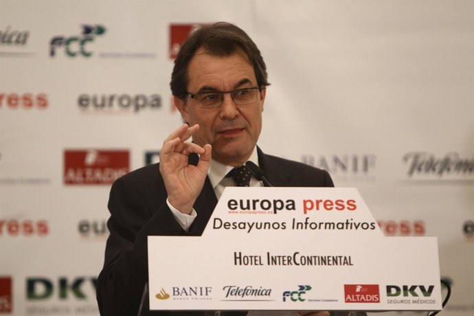 Artur Mas En Los Desayunos De Europa Press