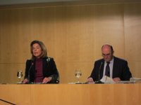 Botella dice que las medidas de Rajoy son "excepcionales para un periodo excepcional"