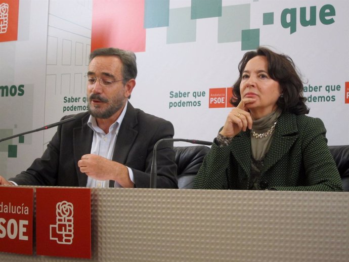 Felipe López Y Concha Gutiérrez Hoy En Rueda De Prensa.