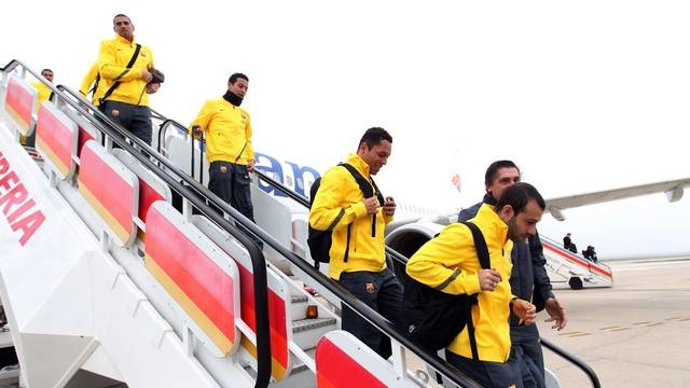 El FC Barcelona A Su Llegada A Vitoria