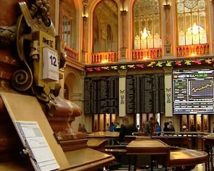 El Ibex sube un 0,39%