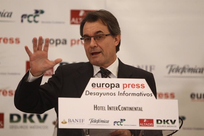 Artur Mas En Los Desayunos De Europa Press