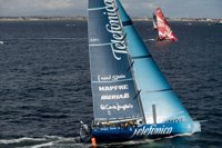 El 'Telefónica' quiere consolidar su liderato en la regata costera de Abu Dhabi