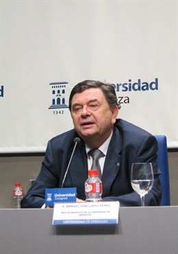El Rector De La Universidad De Zaragoza, Manuel López Pérez.
