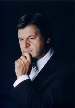 GÜNTER NEUHOLD 