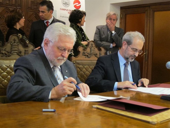 Marcelo Fernandes (I) Y Daniel Hernández (D)