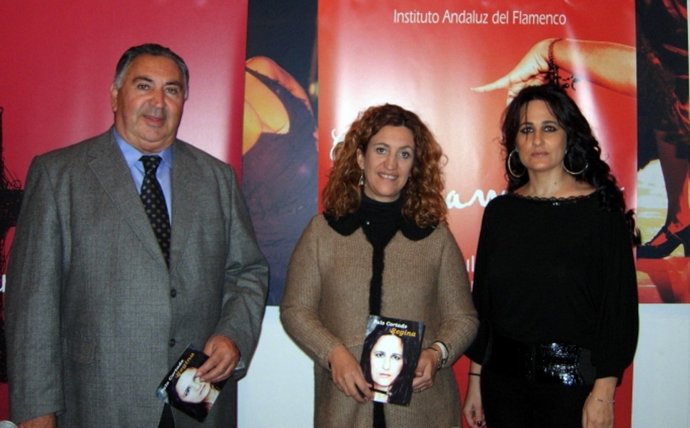 El Ciclo 'Palo Cortao' Llevará A La Cantaora Regina Por Las Peñas Andaluzas