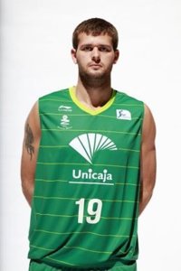 Freeland, baja entre dos y tres semanas