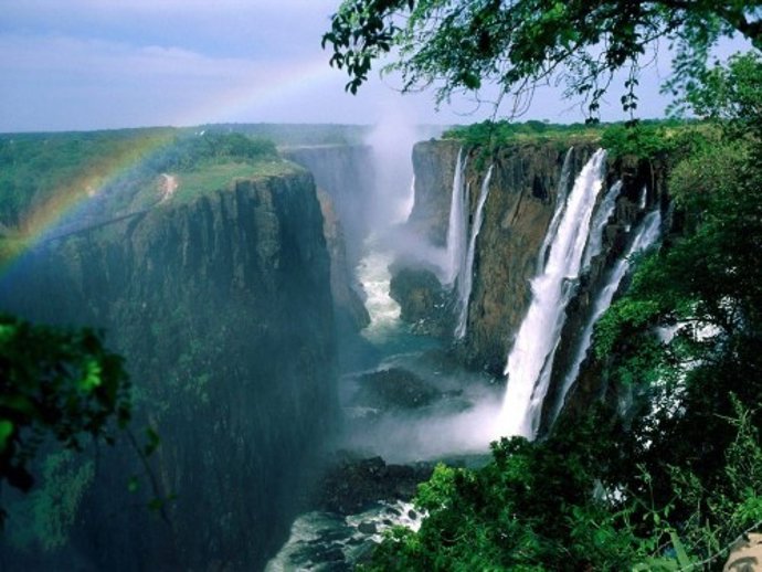 Imagen De Las Cataratas Victoria (Zimbabue)