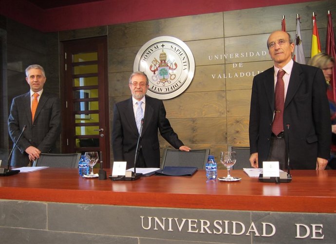 Firma Del Convenio De La Cátedra Michelin