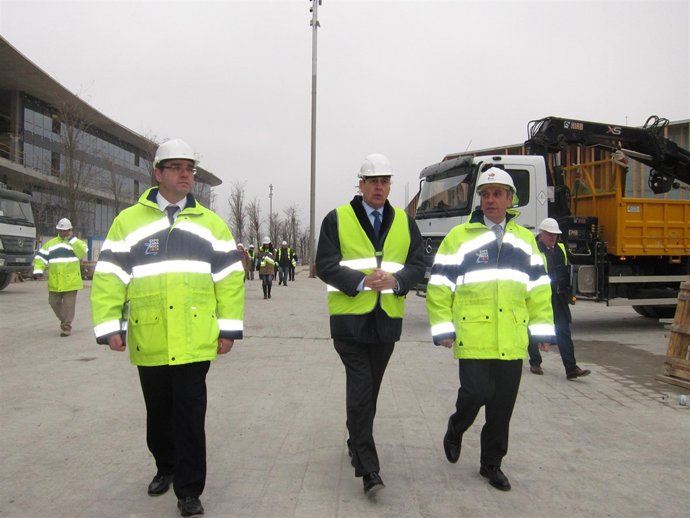 El Consejero Fernández De Alarcón En La Visita A Las Obras En Expo