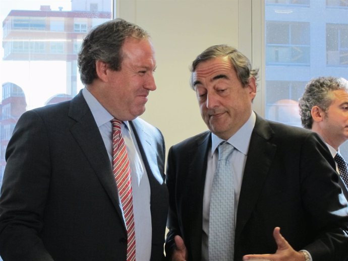 El Presidente De CEOE, Juan Rosell, Con El Presidente De Cecale